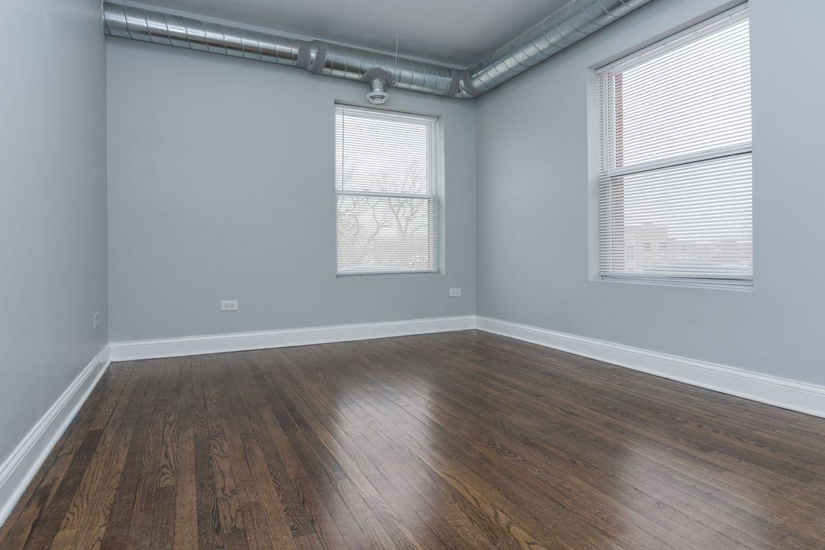 6433 S Stewart Ave - Photo 6 of 8