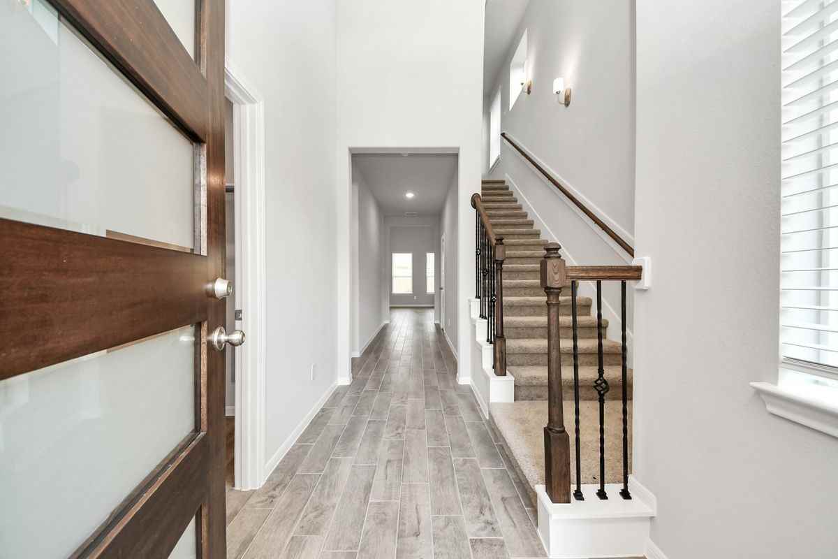 22826 Xanthos St - Photo 3 of 49