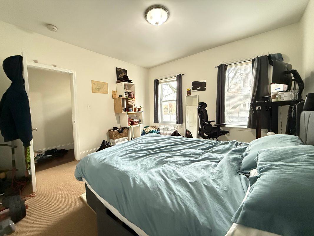 235 Charles St - Photo 6 of 17