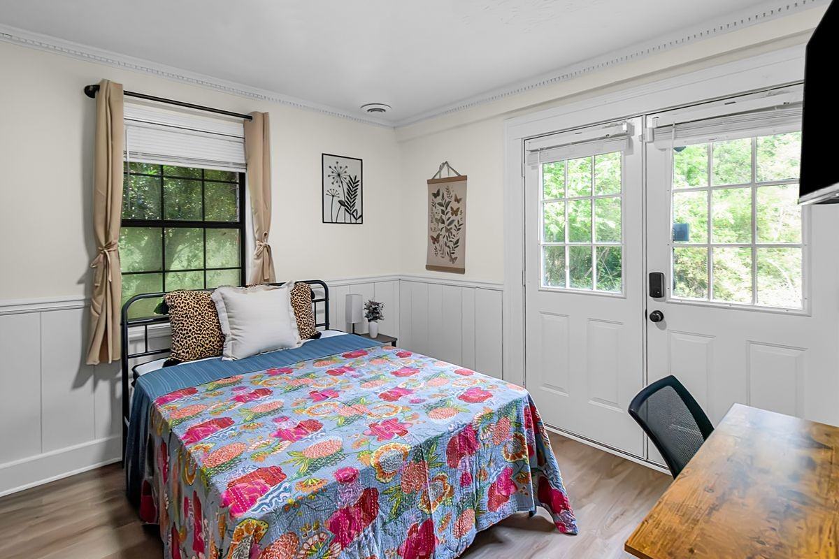 1812 Wiggins Cir Sw - Photo 3 of 23