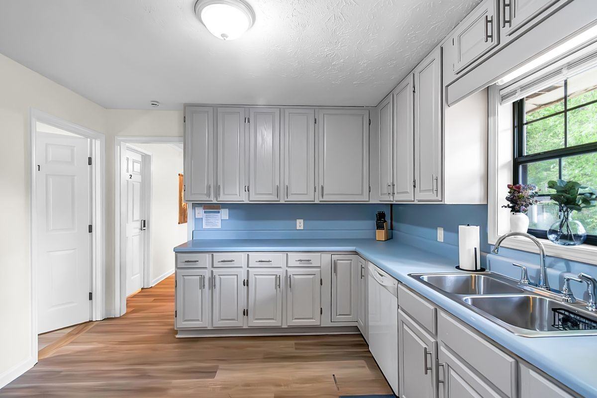 1812 Wiggins Cir Sw - Photo 6 of 23