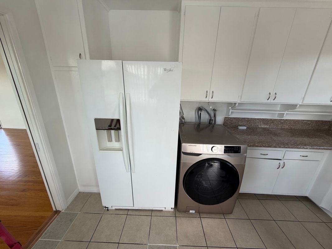 5660 Noel Dr - Photo 6 of 15