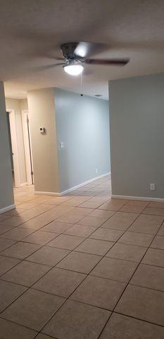 802 N Lake Dr - Photo 6 of 6