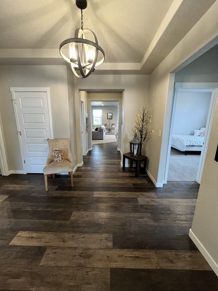 2053 Covered Bridge Pkwy - Photo 5 of 19