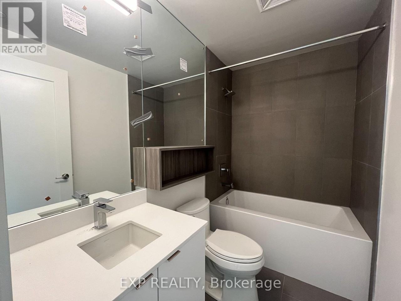 135 Lower Sherbourne Street #2032 - Photo 6 of 15
