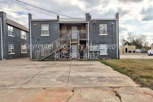 2325 Nw 12th St #D - Photo 1 of 1