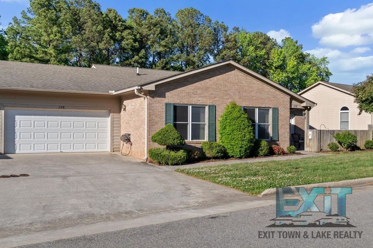 238 Beaver Creek Dr - Photo 2 of 29