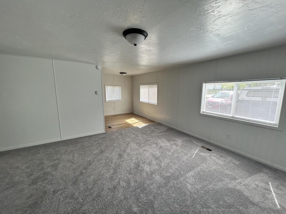 142 Jack St - Photo 2 of 10