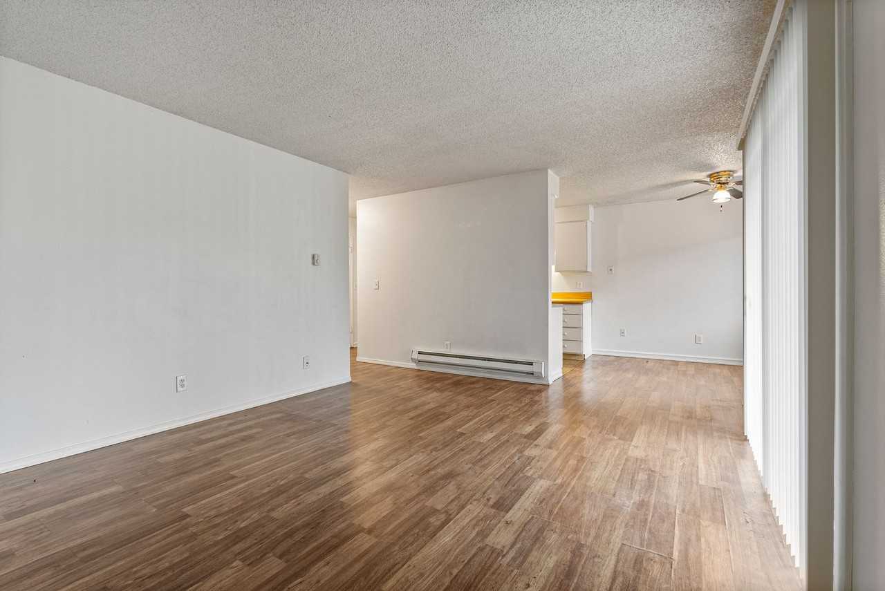 Sandy Terrace Apartments - Photo 6 of 44