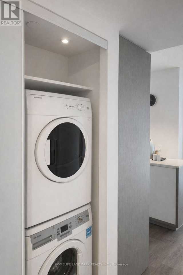 88 Harbour Street #2010 - Photo 3 of 9