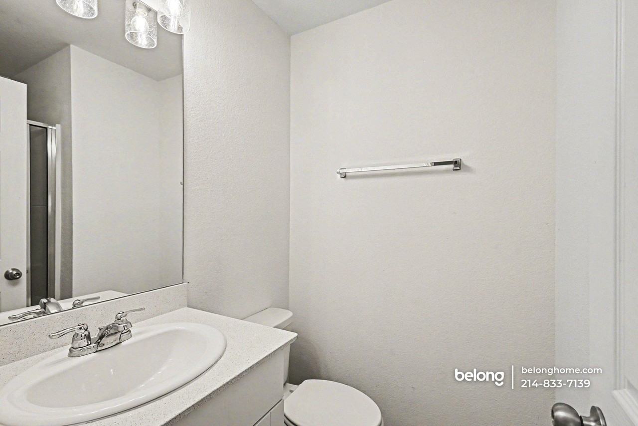 1020 Valerian Dr - Photo 7 of 16