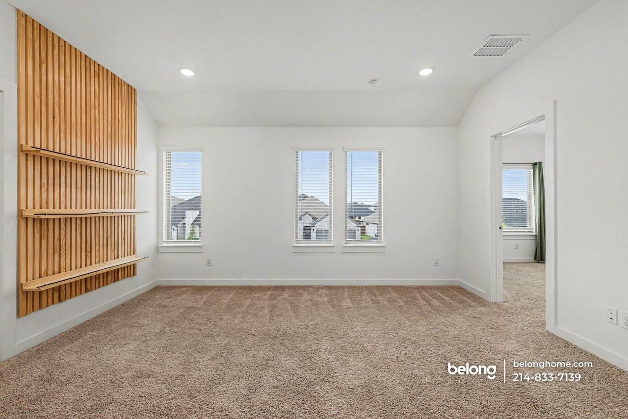 509 Huntley Dr - Photo 4 of 17