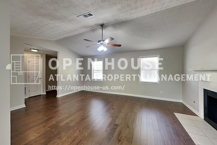 2263 Turtle Club Dr Ne - Photo 5 of 20