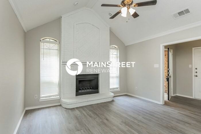 1616 Allen Dr - Photo 4 of 18