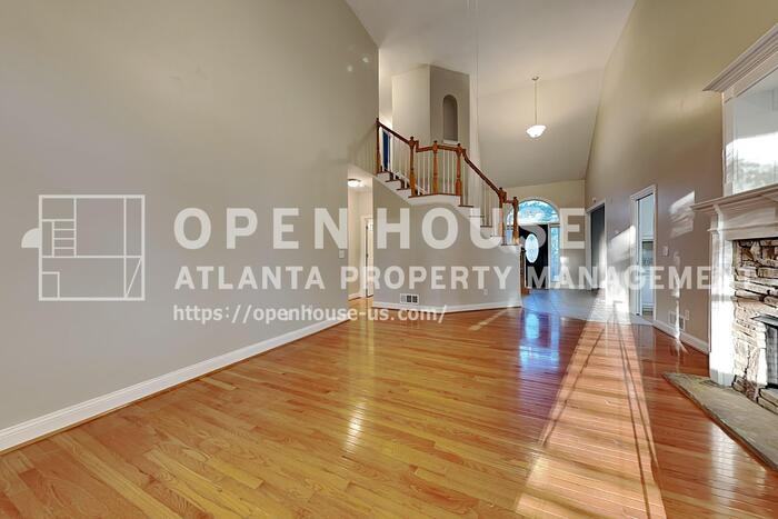 4020 Hogans Mill Ln - Photo 5 of 25