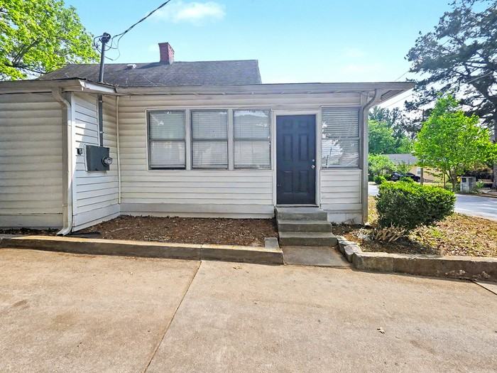 1272 Allene Ave Sw - Photo 3 of 25