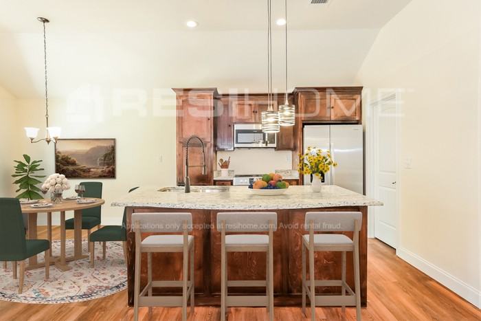 5109 Crowley St - Photo 3 of 18