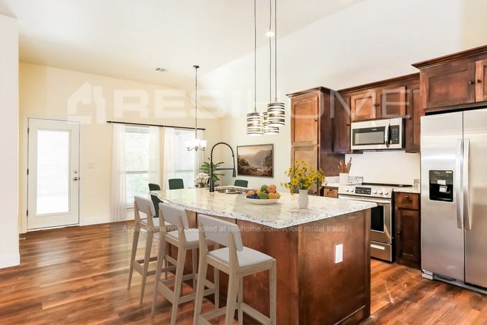 5109 Crowley St - Photo 4 of 18