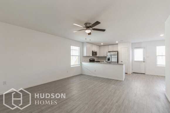 13302 13302 Savory Place - Photo 5 of 33