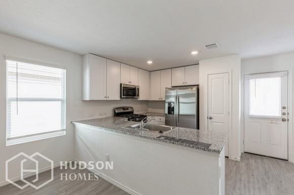 13302 13302 Savory Place - Photo 7 of 33