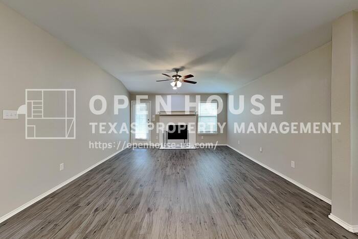 10441 Evening View Dr - Photo 4 of 22