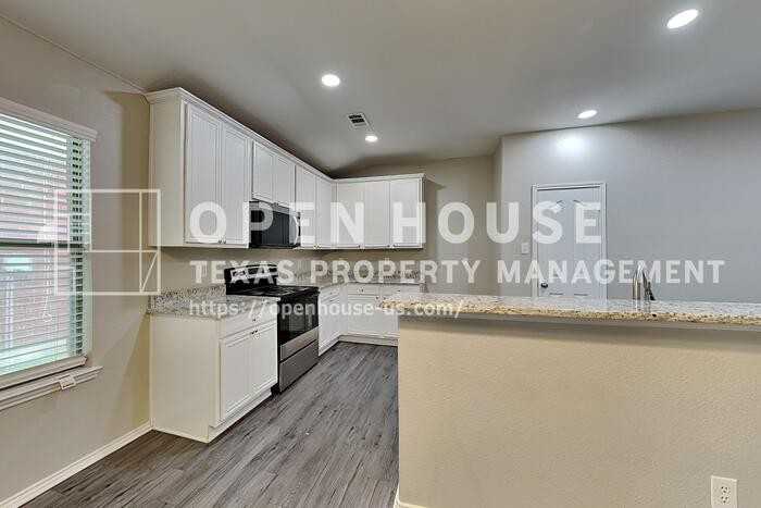 10441 Evening View Dr - Photo 5 of 22