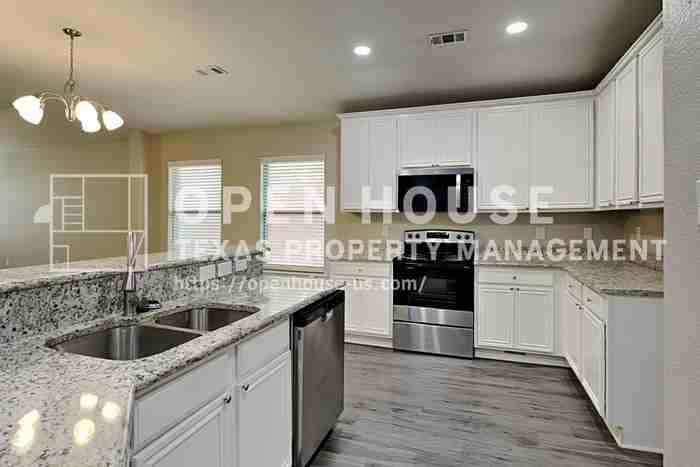 10441 Evening View Dr - Photo 6 of 22