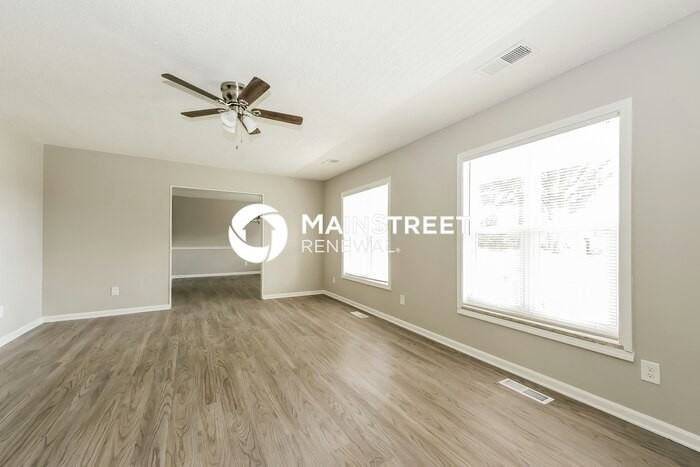 960 5th St - Photo 6 of 17