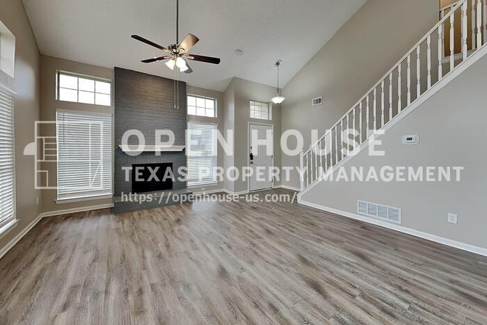 3366 Fox Hollow Ct - Photo 5 of 22