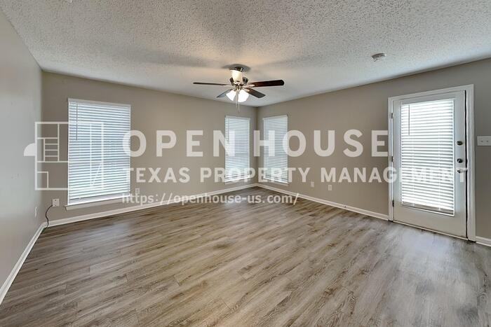 3366 Fox Hollow Ct - Photo 7 of 22