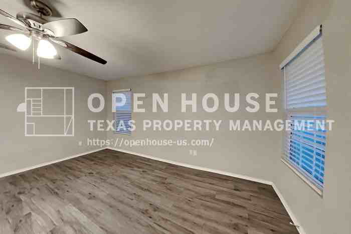5529 Mcclelland St - Photo 5 of 18
