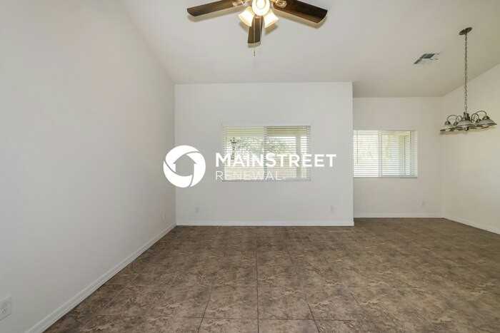 5608 N 74th Dr - Photo 3 of 16