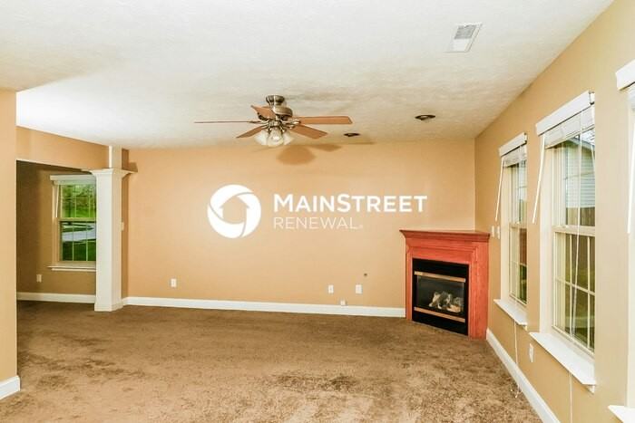 8110 Meadow Bend Dr - Photo 4 of 17