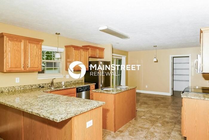 8110 Meadow Bend Dr - Photo 5 of 17