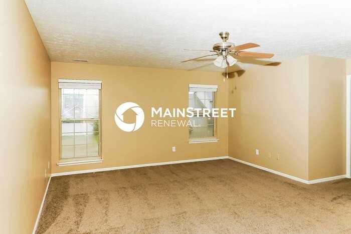 8110 Meadow Bend Dr - Photo 6 of 17