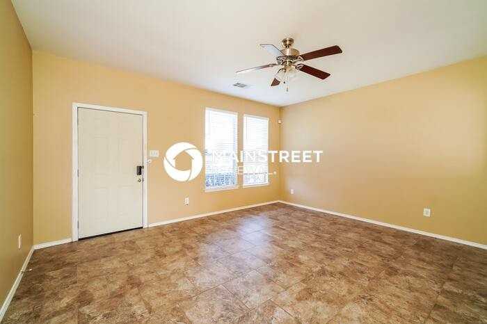 2109 Shane Ave - Photo 5 of 17