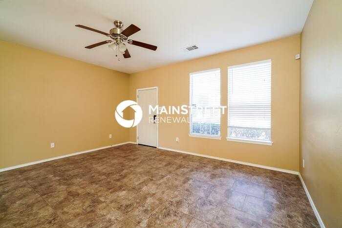 2109 Shane Ave - Photo 6 of 17