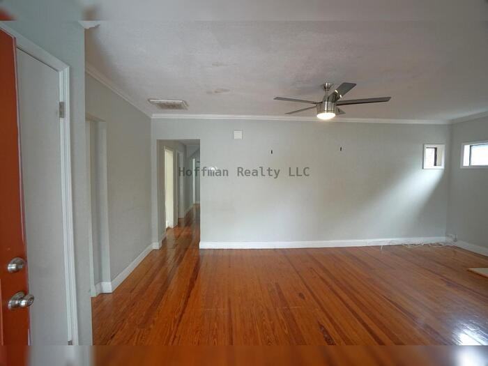 916 E 25th Ave - Photo 4 of 17