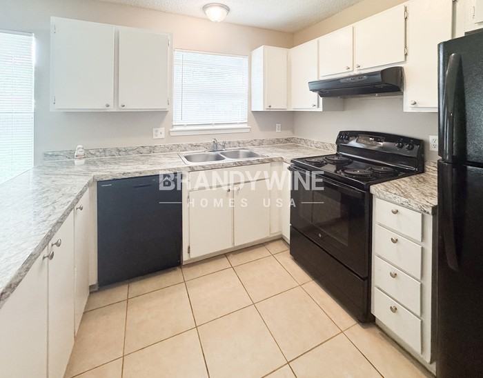 2174 Cypress Landing Dr - Photo 7 of 17