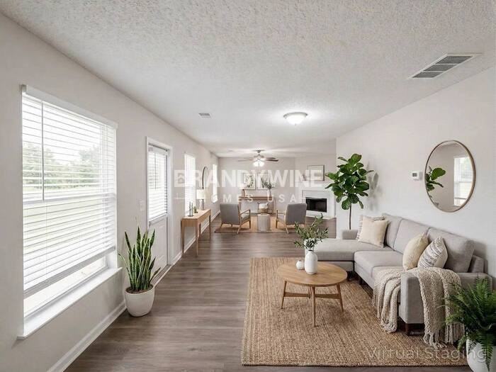 3075 Pebble Creek Ln - Photo 2 of 28