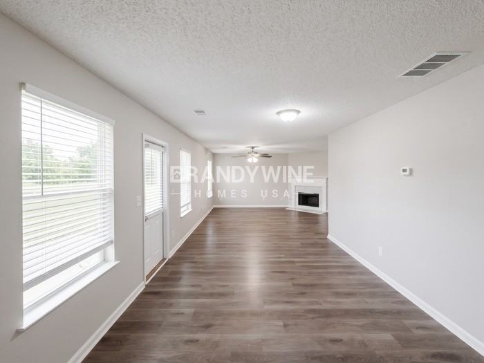 3075 Pebble Creek Ln - Photo 3 of 28