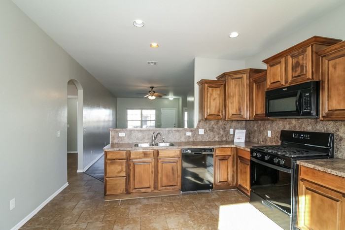 11424 Sw 25th St - Photo 7 of 18