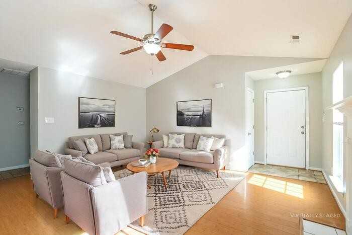 2428 Fairstone Ave - Photo 5 of 14