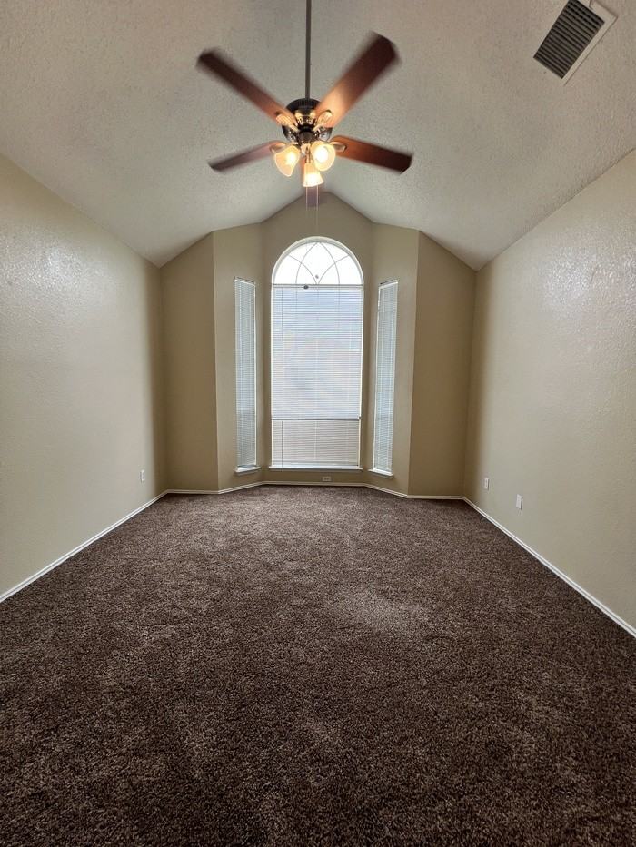 2213 Creek Royal Dr - Photo 5 of 12