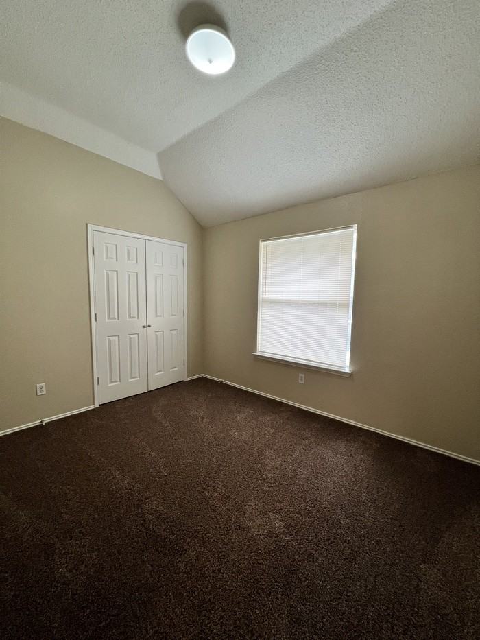 2213 Creek Royal Dr - Photo 7 of 12