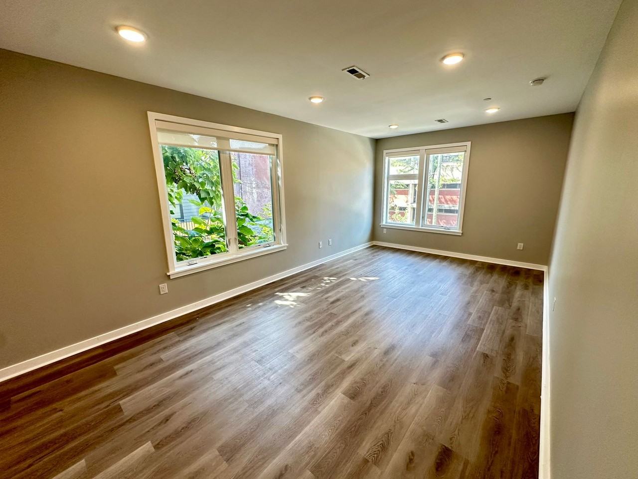 1636-54 W Flora Street - Photo 7 of 20