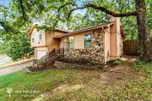 featured image of 53 Stoneledge Dr