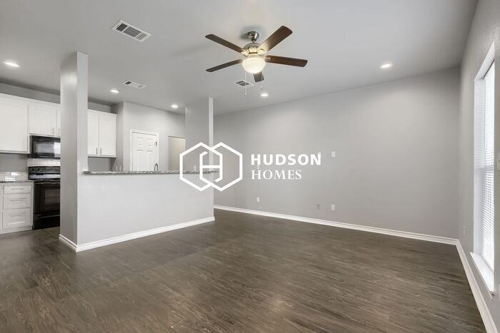 101 Pharm Hills Rd #1303 - Photo 4 of 12