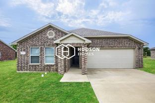 2904 Emma Ln - Photo 1 of 1