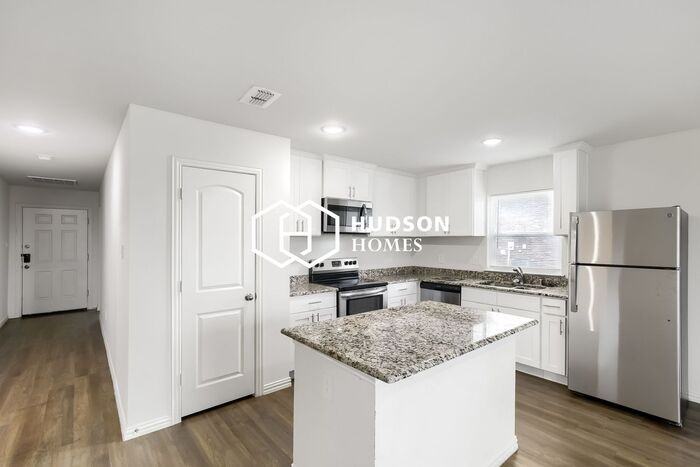 2904 Emma Ln - Photo 5 of 14